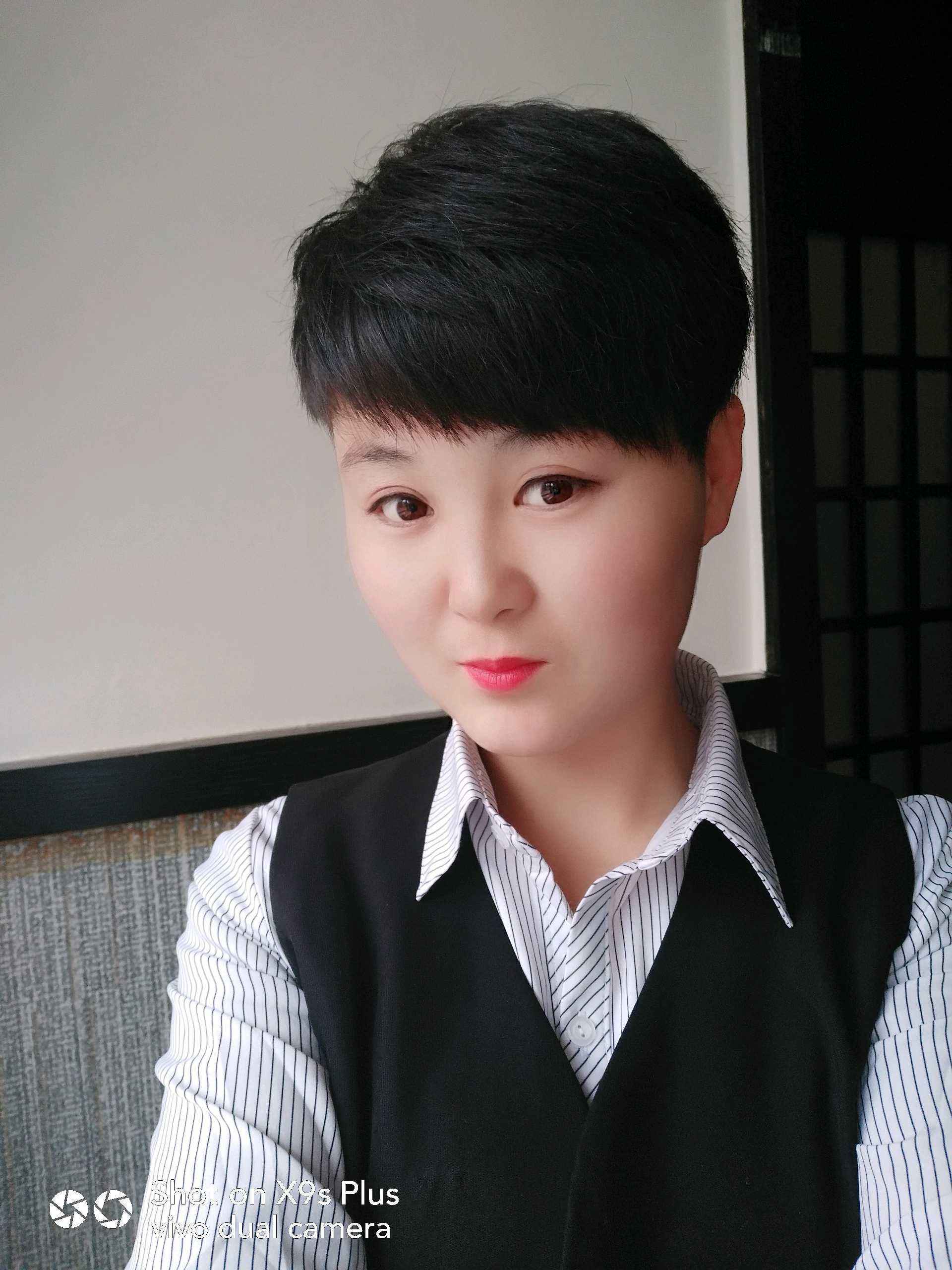 个人中心|话题 - 小猪导航 - 社交电商行业全国微信群二维码导航平台大全